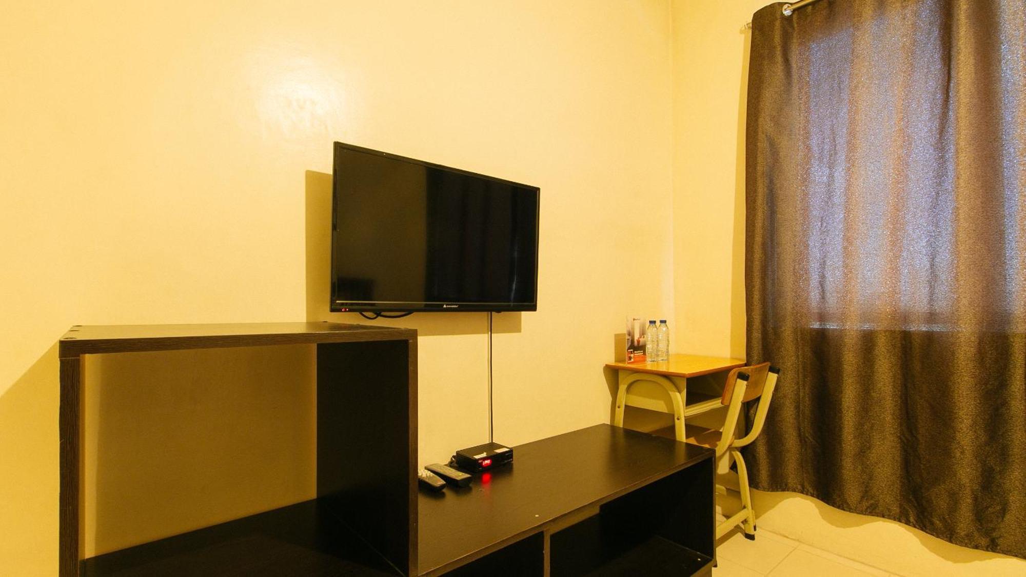 Reddoorz Plus @ E Rodriguez Corner Banawe Quezon City Eksteriør billede